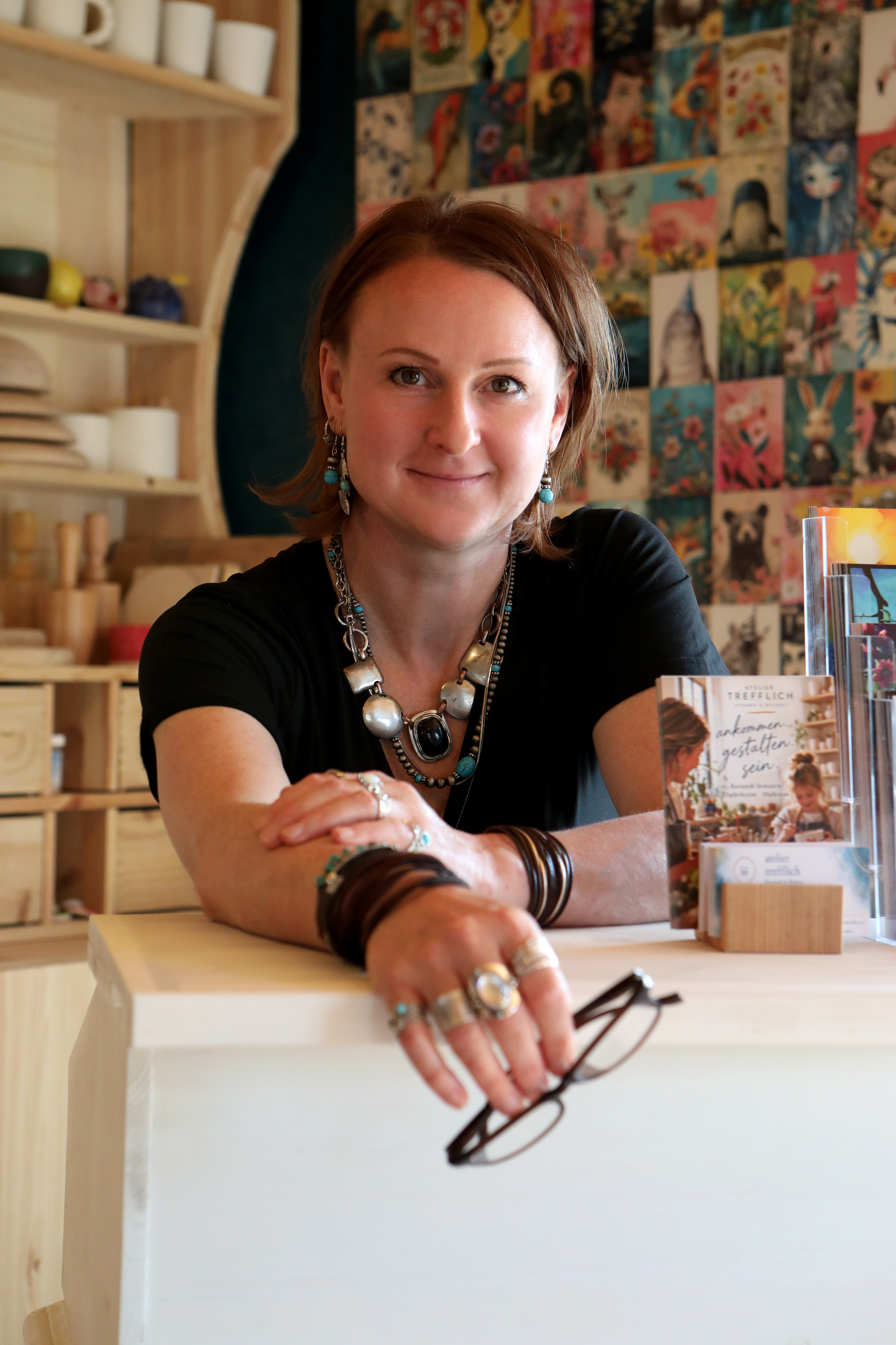 Sybille Trefflich im Atelier